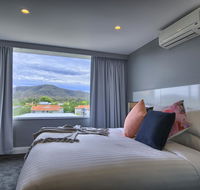 Canberra Rex Hotel - Holiday Byron Bay
