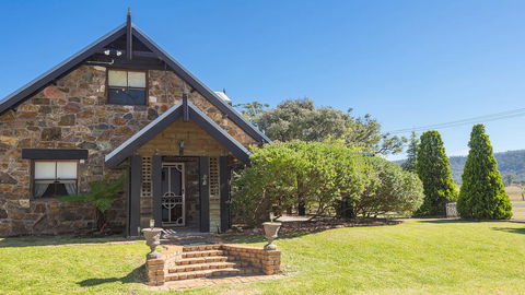 Bonn Abbey - Magnificent Stone Abbey - Holiday Byron Bay 0