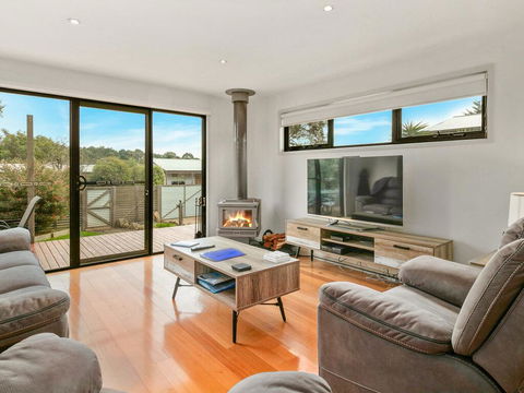 Bonnie Skye - Holiday Byron Bay 2