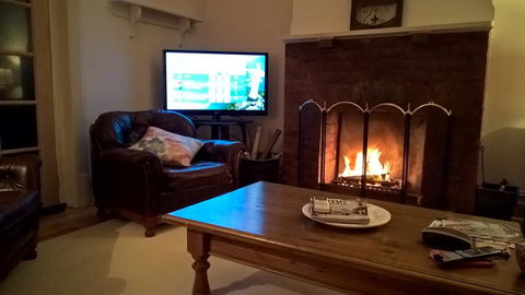 Book Keepers Cottage - Holiday Byron Bay 3