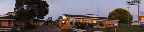Bordertown Dukes Motorinn - Holiday Byron Bay 0