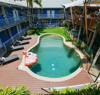 Bounce Cairns - Holiday Byron Bay