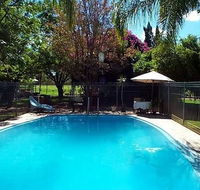 Bourke Riverside Motel - Holiday Byron Bay