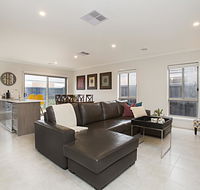 BOUTIQUE STAYS - Carinya - Holiday Byron Bay