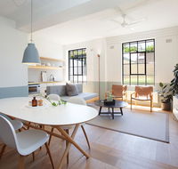 Boutique Sunlit Studio with Designer Furnishings - Holiday Byron Bay