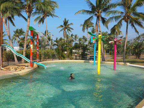 Bowen Holiday Park - Holiday Byron Bay 0