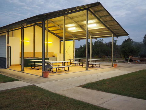 Bowen Holiday Park - Holiday Byron Bay 3