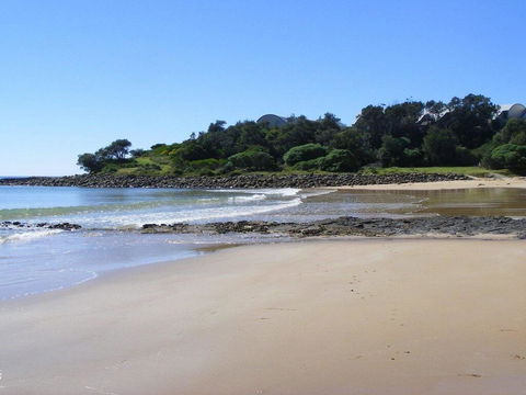 Bowery Beach House - Spacious Family Accommodation - Holiday Byron Bay 2
