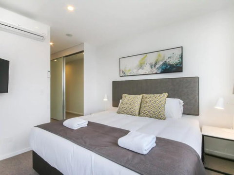 Brand New 2 Bedroom Unit With Amazing Hinterland Views - Holiday Byron Bay 2