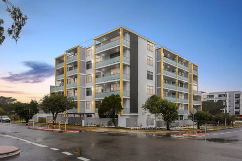 Brand New Family Friendly Apartment For 7 - Holiday Byron Bay 1