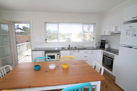 Bright And Breezy - Holiday Byron Bay 2