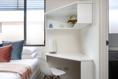 Bright Studio Steps From Westmead Hospital - Holiday Byron Bay 2