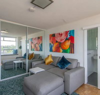 Bright Studio with Amazing City Views - Holiday Byron Bay