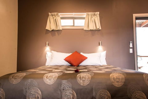 Broken Hill Outback Resort - Holiday Byron Bay 2