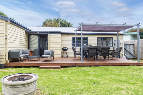 Bruce And Lola's - Holiday Byron Bay 1