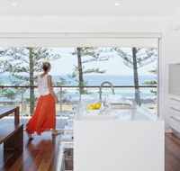 Bujerum Apartments on Burleigh - Holiday Byron Bay