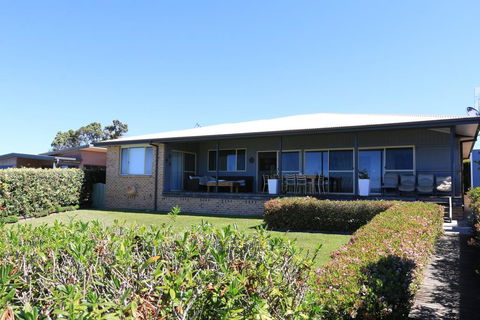 Bunkys By The Sea Holiday House - Holiday Byron Bay 3