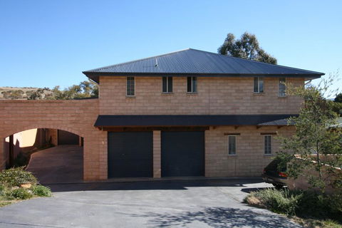 Burramys 4/1 Kirwan Close - Holiday Byron Bay 1