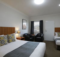 Cadman Motor Inn and Apartments