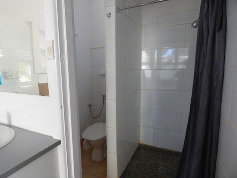 Calder Family Motel - Holiday Byron Bay 1