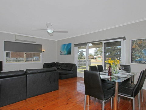 Callala Beach Cottage - Charm And Character - Holiday Byron Bay 2