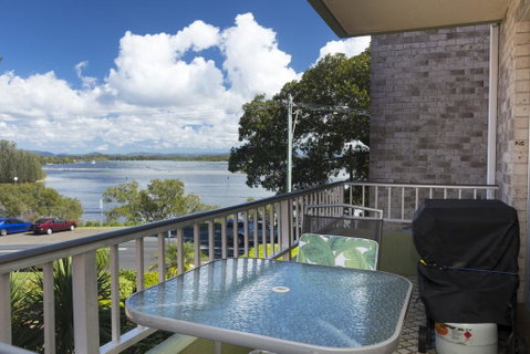 Camelot Unit 6 - Holiday Byron Bay 1