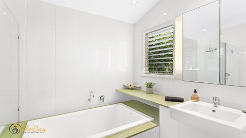Campbell Cove - 60 Campbell Avenue - Holiday Byron Bay 1