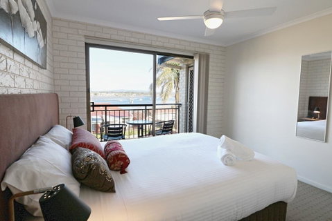 Capri Apartments - Holiday Byron Bay 1