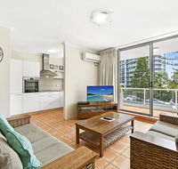 Carlton Apartments - Holiday Byron Bay