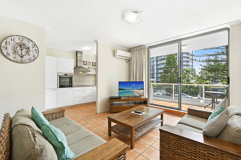 Carlton Apartments - Holiday Byron Bay 0