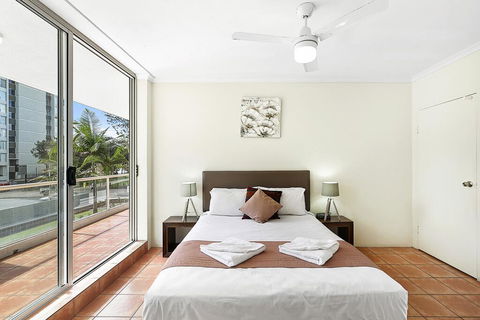 Carlton Apartments - Holiday Byron Bay 3