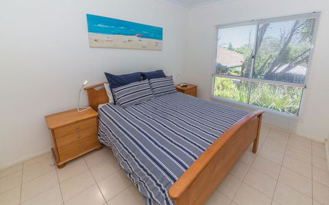 Carri-away - 15 Solitude Drive - Holiday Byron Bay 0