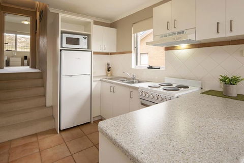 Cascades 18/3 Kurrajong Street - Holiday Byron Bay 1