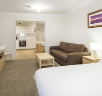 Cascades 3 Well Appointed and Central location - Holiday Byron Bay