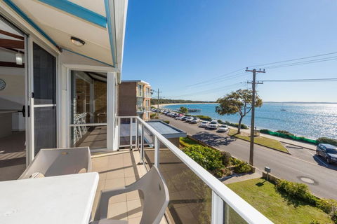 Castaways Unit 8 - Shoal Bay - Holiday Byron Bay 1