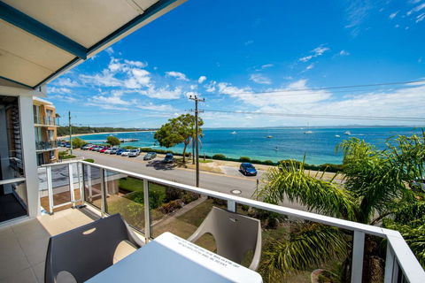 Castaways Unit 8 - Shoal Bay - Holiday Byron Bay 0