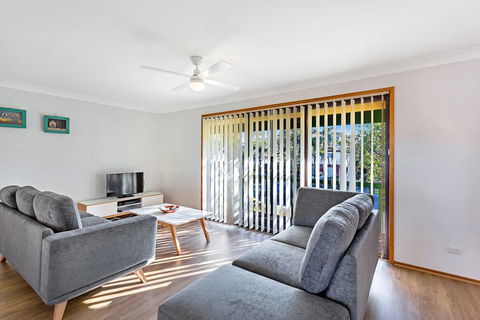Catalina 12 Holiday House - Walk To Beaches - Holiday Byron Bay 2