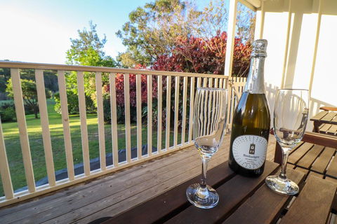 Catho Cottage - Holiday Byron Bay 0