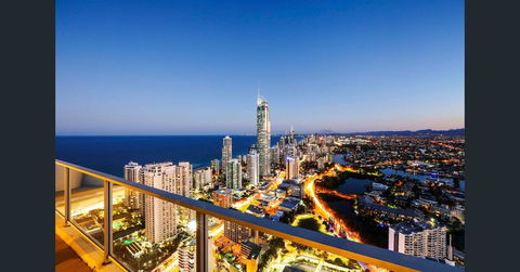 Cavill Avenue Luxury Private Apartments - Holiday Byron Bay 1