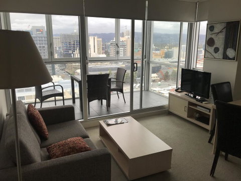 CBD Penthouse View Apartment - Holiday Byron Bay 2