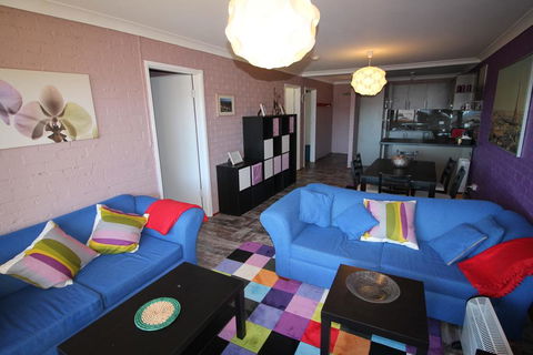 Central Park 14 - Centrally Located With Views To The Mountains - Holiday Byron Bay 0