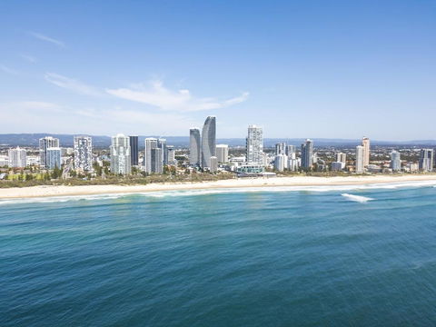 CHELSEA BY THE SEA - 2 BED APART - WALK TO BEACH - Holiday Byron Bay 0
