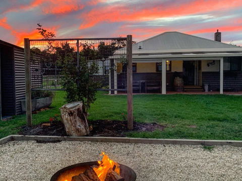 Chesterfarm And Stables - Holiday Byron Bay 2