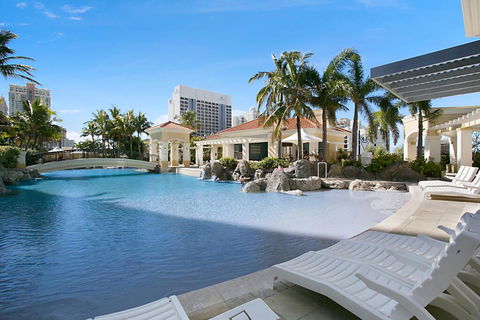 Chevron Renaissance By GCHS - Holiday Byron Bay 1