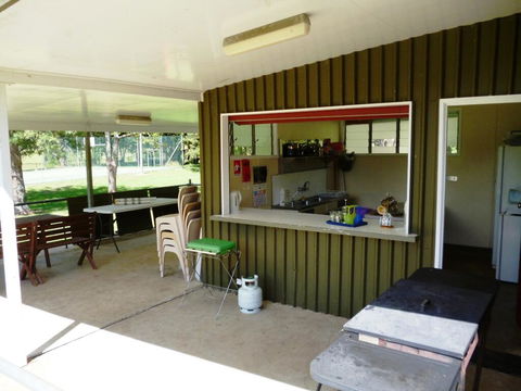 Christmas Creek CafÃ© & Cabins - Holiday Byron Bay 1