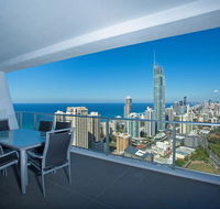 Circle on Cavill - Private Apartments - Holiday Byron Bay