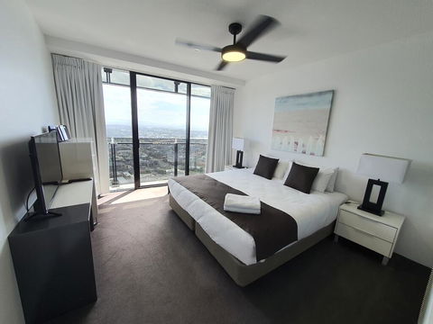 Circle On Cavill 2316 - Holiday Byron Bay 0