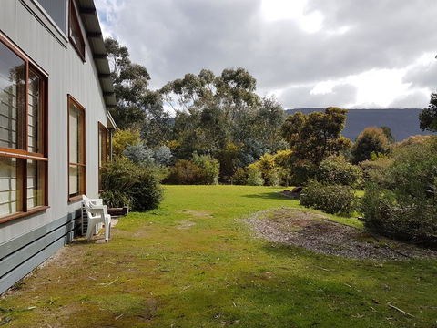 Classic Retreat - Holiday Byron Bay 2