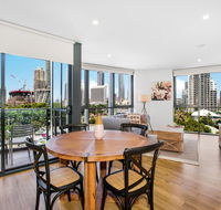 Coastal Apartment with Balcony Parking and Pool - Holiday Byron Bay