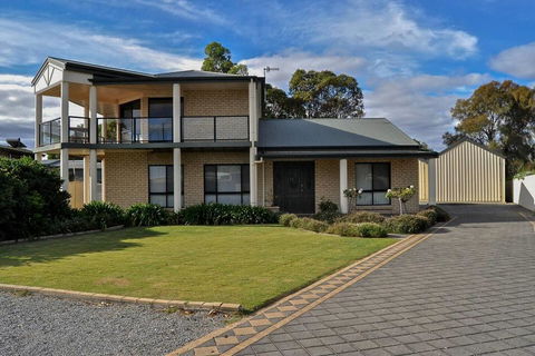 Coffin Bay Retreat - Holiday Byron Bay 0